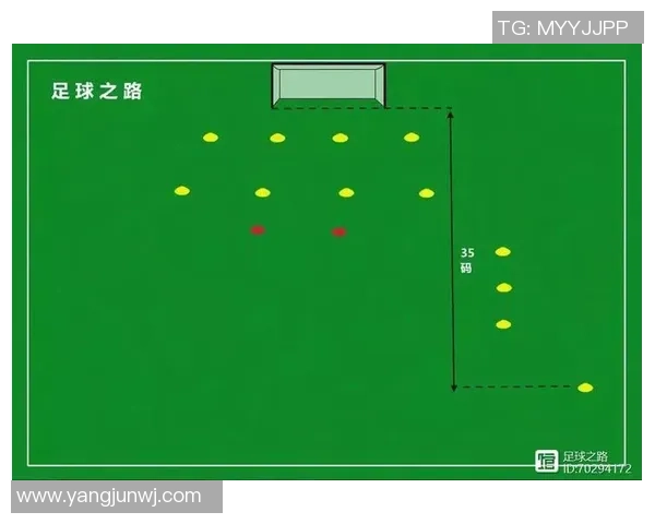 掌握足球截球脚法的技巧与训练方法提升你的防守能力与比赛表现
